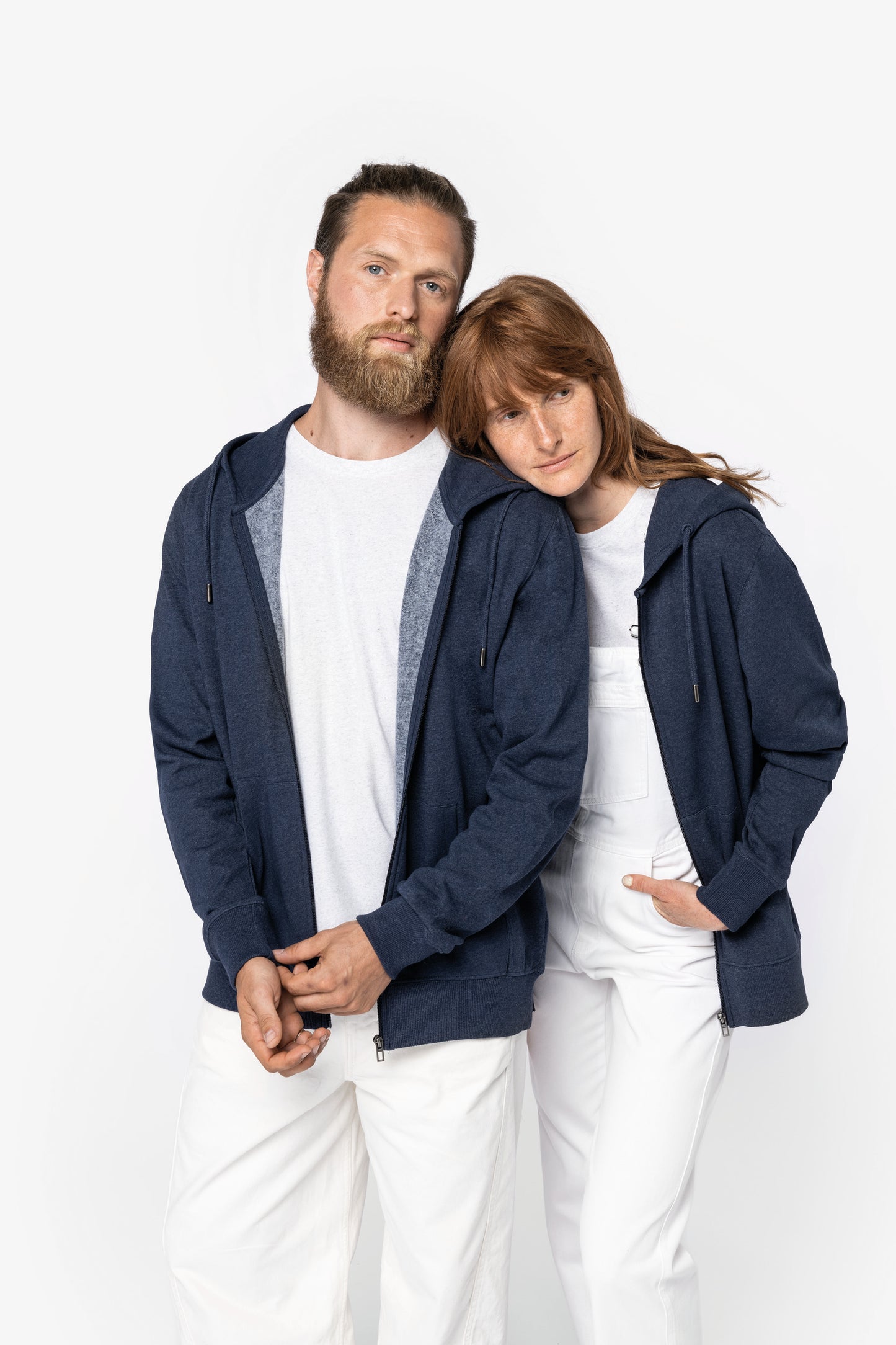 NS412 - Felpa unisex con zip e cappuccio ecosostenibile in tessuto riciclato
