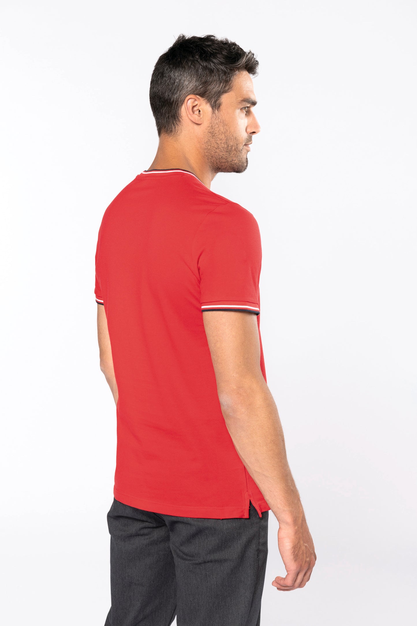 K374 - T-shirt piqué uomo scollo a V